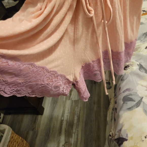 Soft Woman's Teddy Sleepwear - Picture 5 of 7